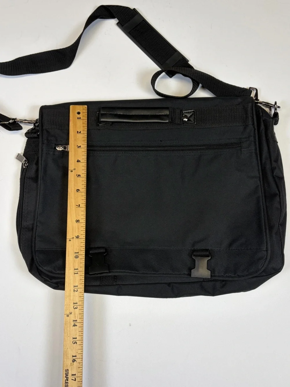 MASON MARS 11 BLACK NYLON MESSENGER LAPTOP ORGANIZER BAG